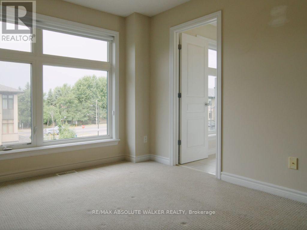135 Wild Senna Way, Ottawa, Ontario  K2J 5Z7 - Photo 12 - X12431505
