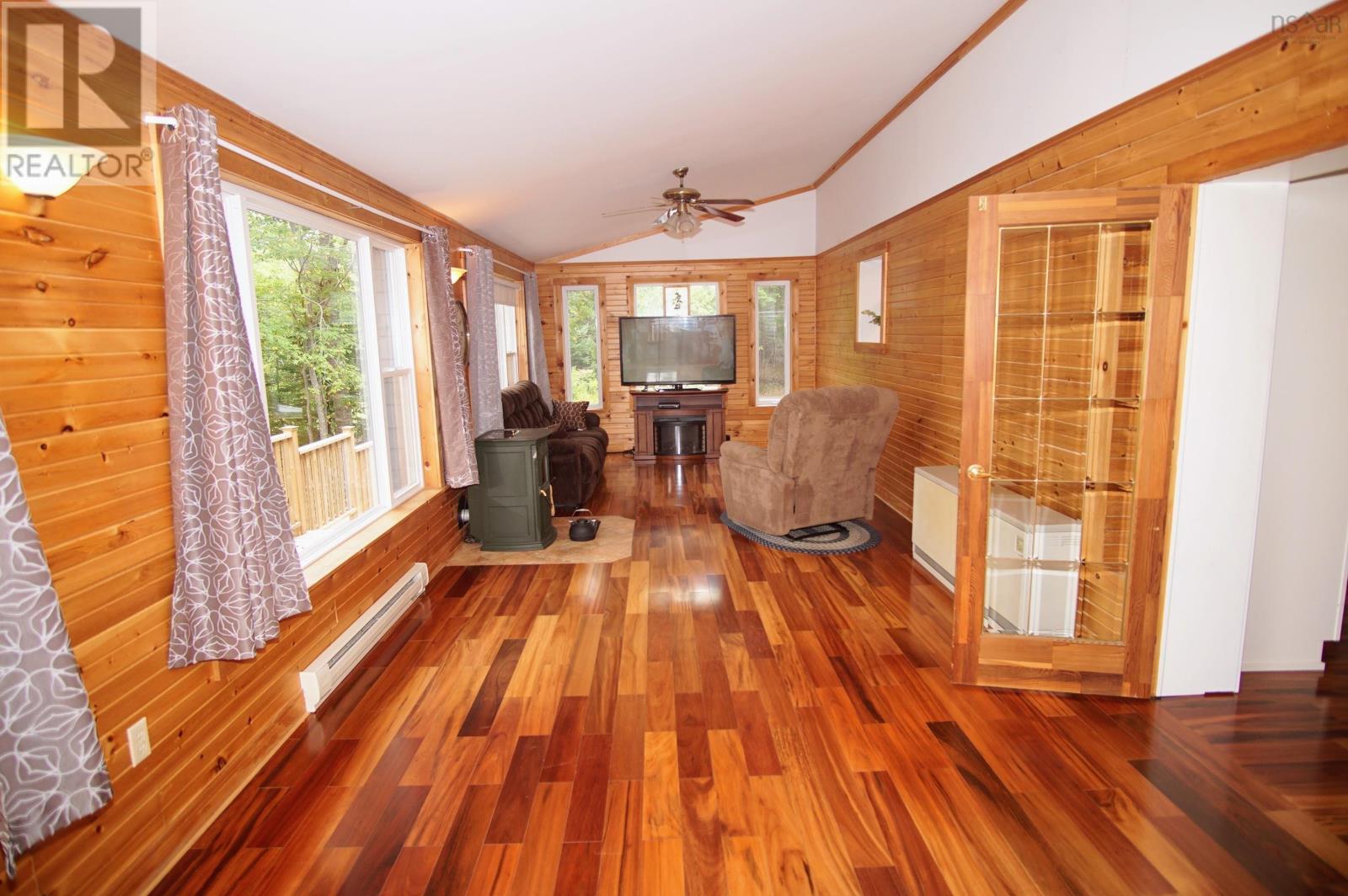 74 Mcgills Point Lane, Shelburne, Nova Scotia  B0T 1W0 - Photo 18 - 202524533