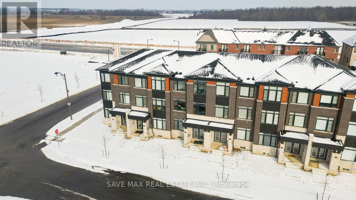 77 Minnock Street, Caledon, Ontario  L7C 4K8 - Photo 40 - W12431468