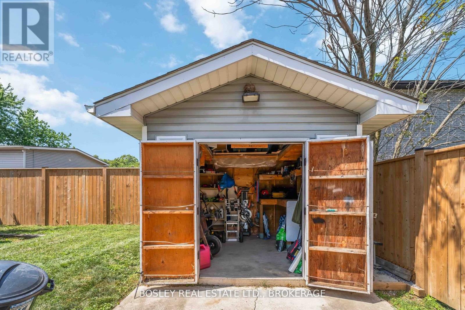 11 Keele Street, St. Catharines (Burleigh Hill), Ontario  L2T 1M6 - Photo 24 - X12431481