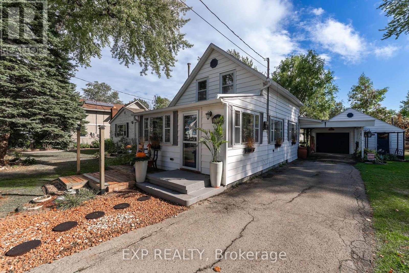 3791 Fairfield Avenue, Fort Erie, Ontario  L0S 1B0 - Photo 46 - X12431495