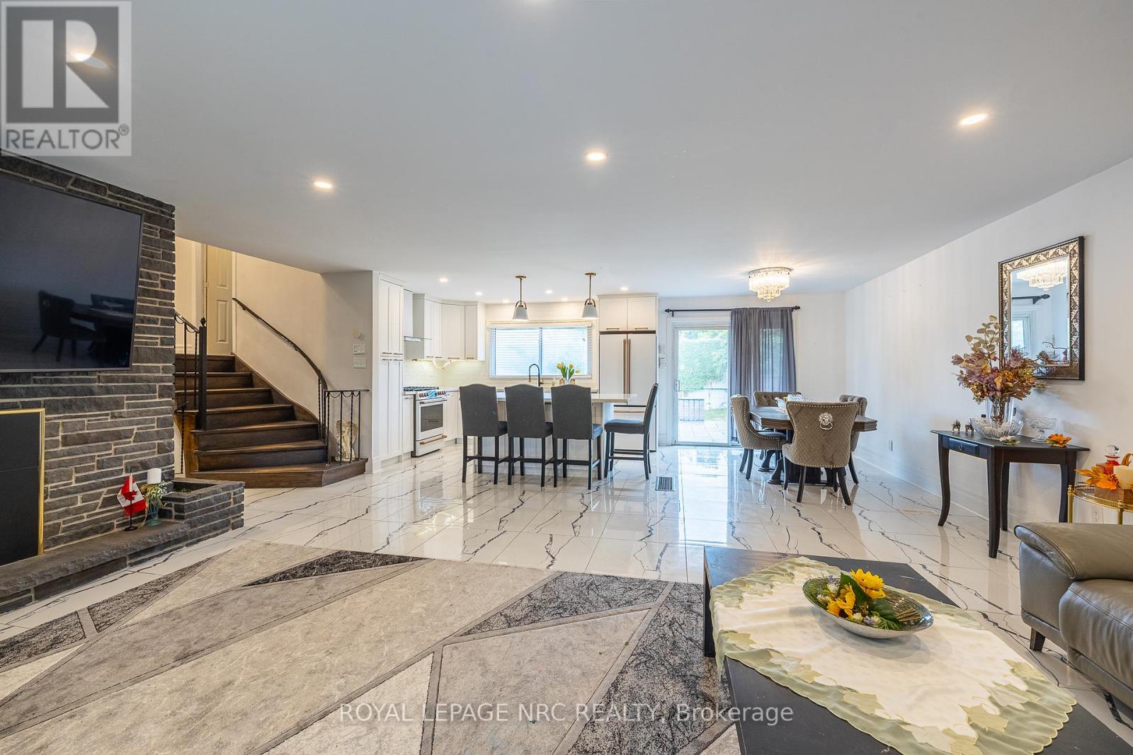 3797 Wiltshire Boulevard, Niagara Falls (Casey), Ontario  L2J 3E5 - Photo 13 - X12431496