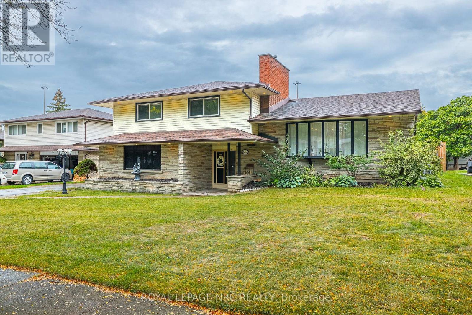 3797 Wiltshire Boulevard, Niagara Falls (Casey), Ontario  L2J 3E5 - Photo 2 - X12431496