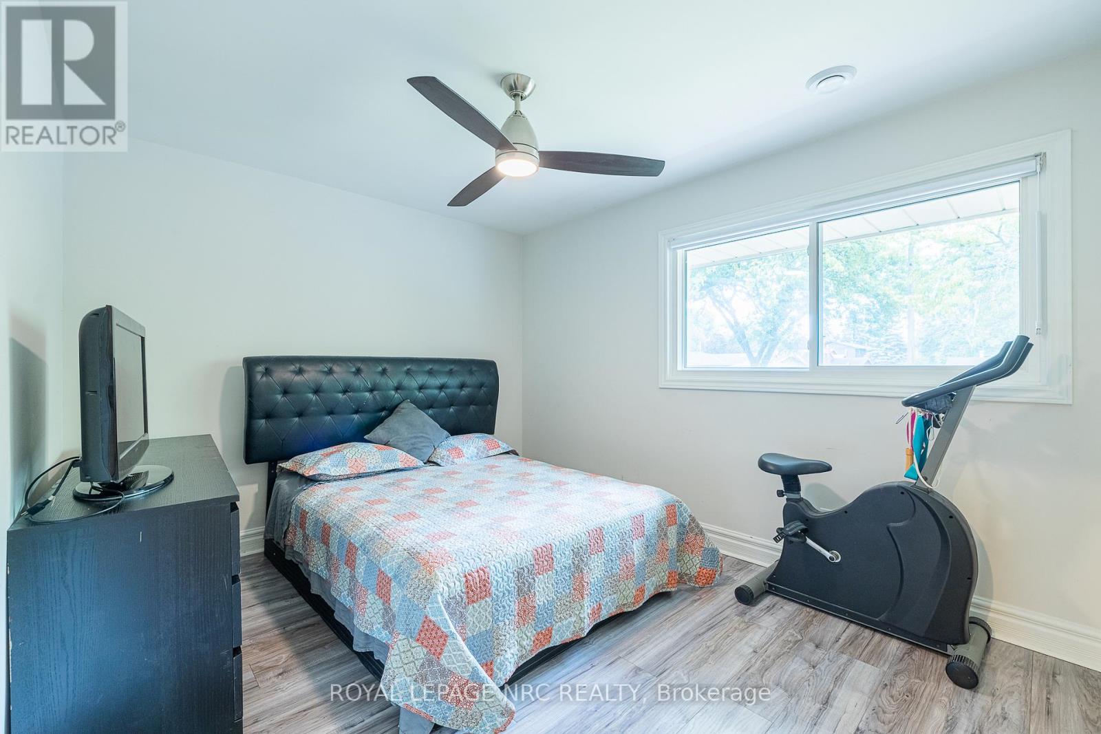 3797 Wiltshire Boulevard, Niagara Falls (Casey), Ontario  L2J 3E5 - Photo 25 - X12431496