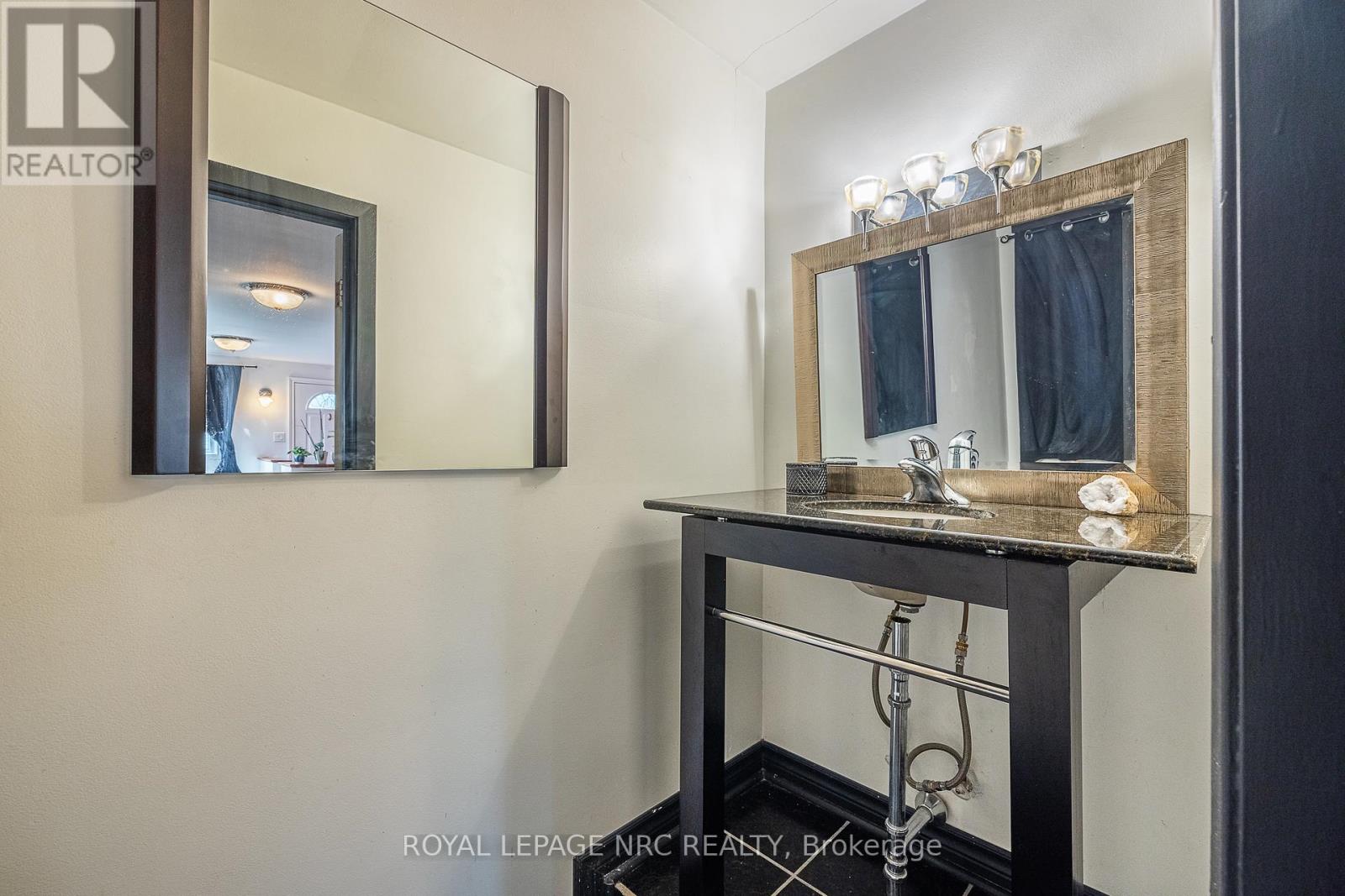 3797 Wiltshire Boulevard, Niagara Falls (Casey), Ontario  L2J 3E5 - Photo 35 - X12431496
