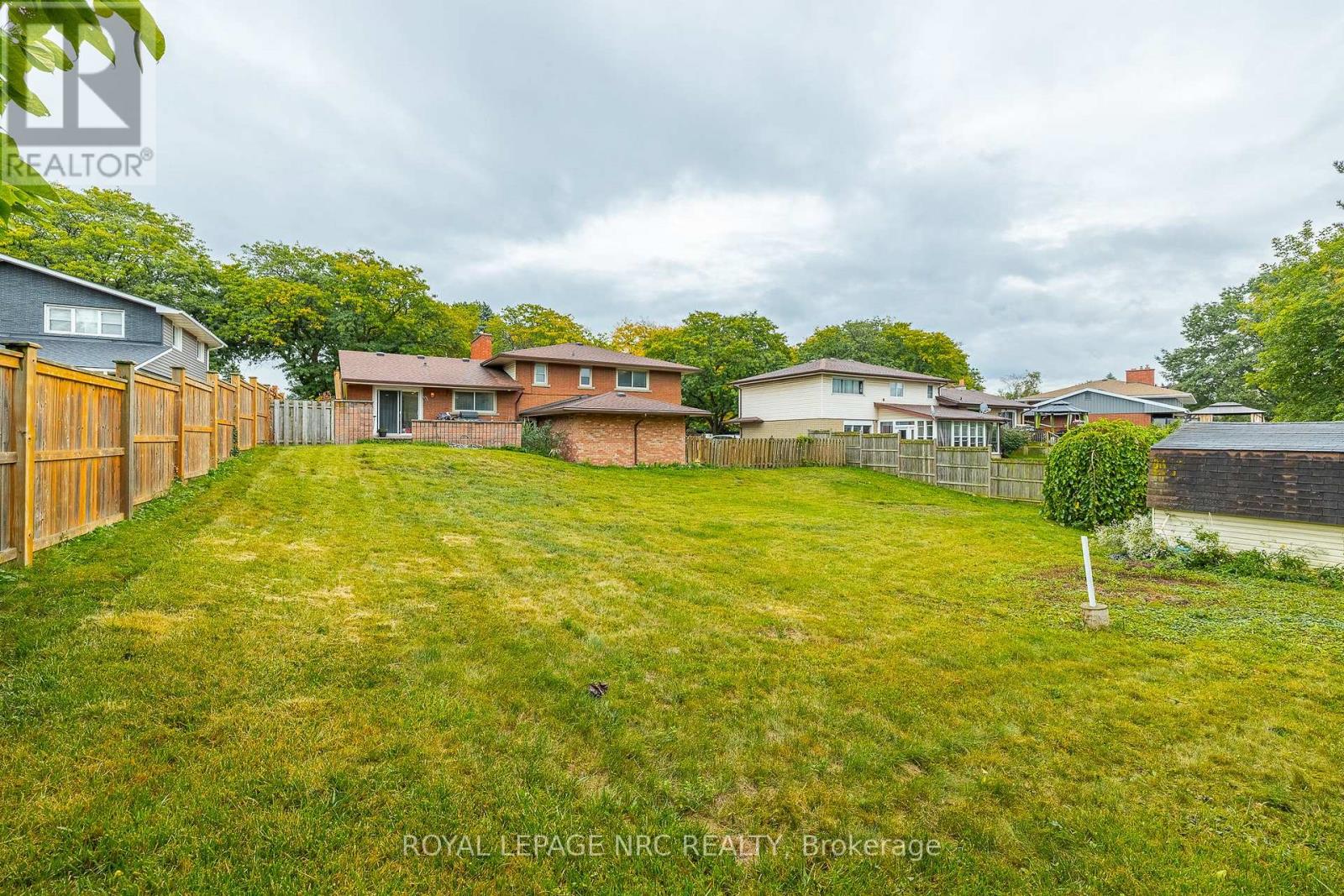 3797 Wiltshire Boulevard, Niagara Falls (Casey), Ontario  L2J 3E5 - Photo 46 - X12431496
