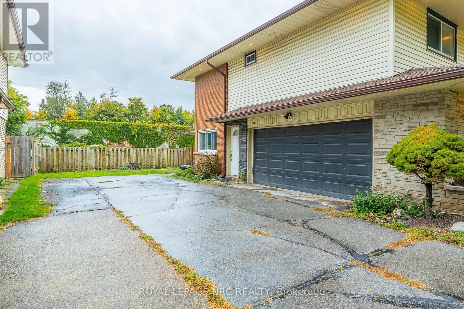 3797 Wiltshire Boulevard, Niagara Falls (Casey), Ontario  L2J 3E5 - Photo 5 - X12431496