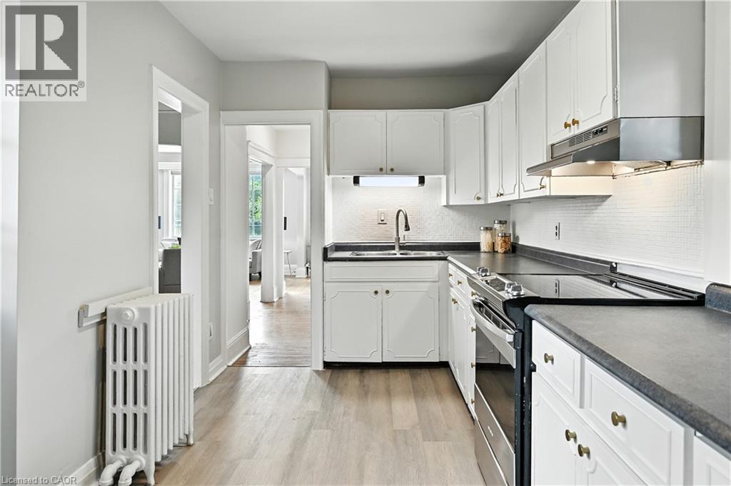 1047 Main Street E, Hamilton, Ontario  L8M 1N5 - Photo 33 - 40773968
