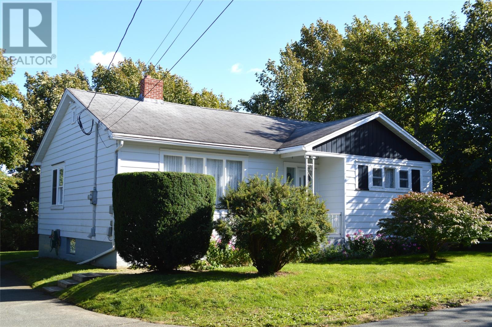 33 Cedar Drive, St. John's, Newfoundland & Labrador  A1A 4X4 - Photo 2 - 1290691
