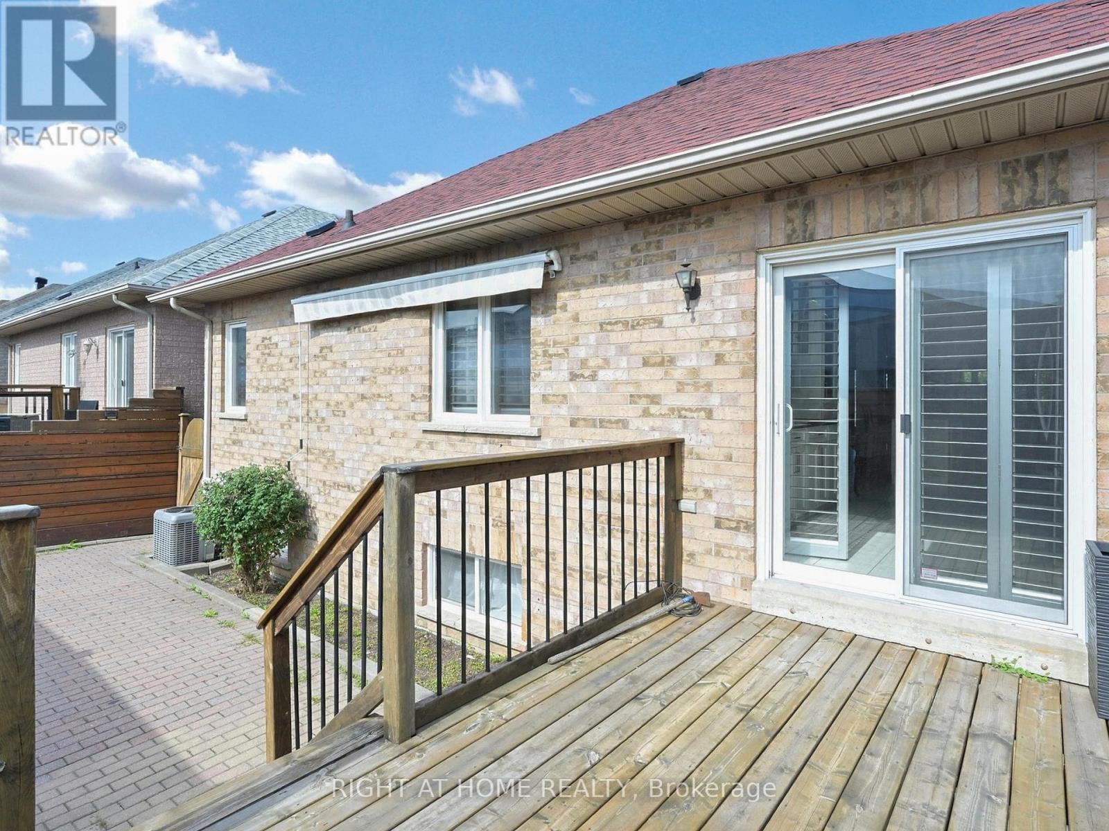 14 - 9 Amalfi Court, Vaughan, Ontario  L4L 9S2 - Photo 43 - N12431476