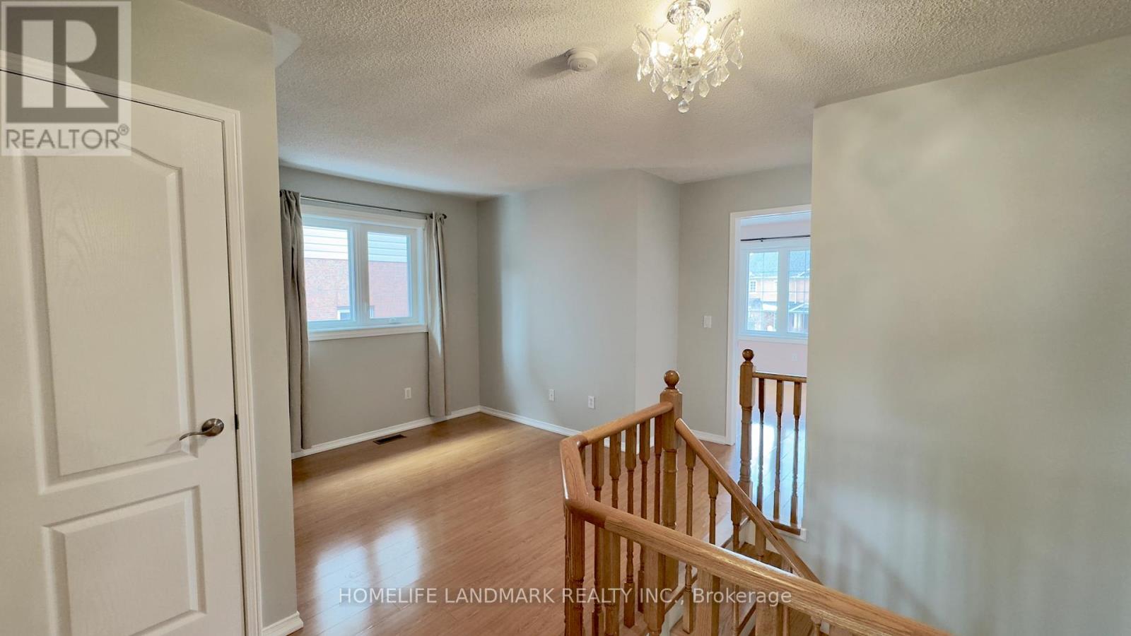 43 Millcliff Circle, Aurora, Ontario  L4G 7N7 - Photo 14 - N12431477