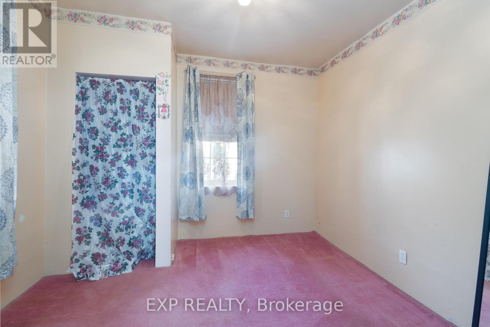 6823 Main Street, Whitchurch-Stouffville, Ontario  L4A 7G4 - Photo 12 - N12431479