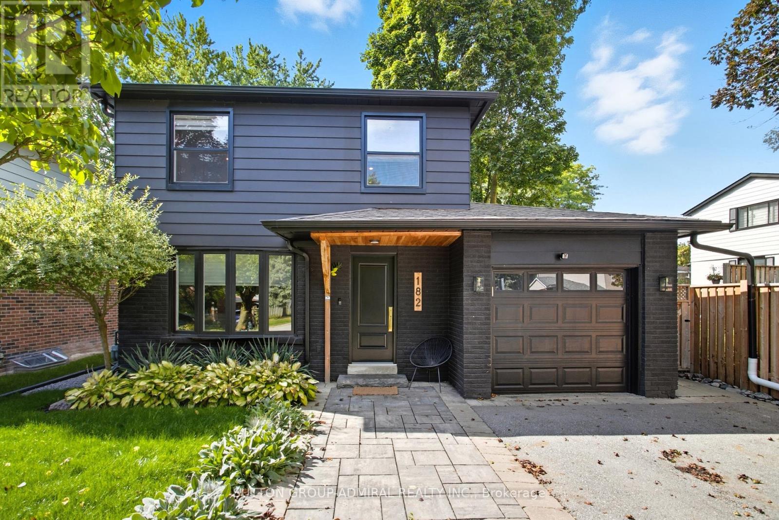182 TALBOT CRESCENT, Newmarket, Ontario