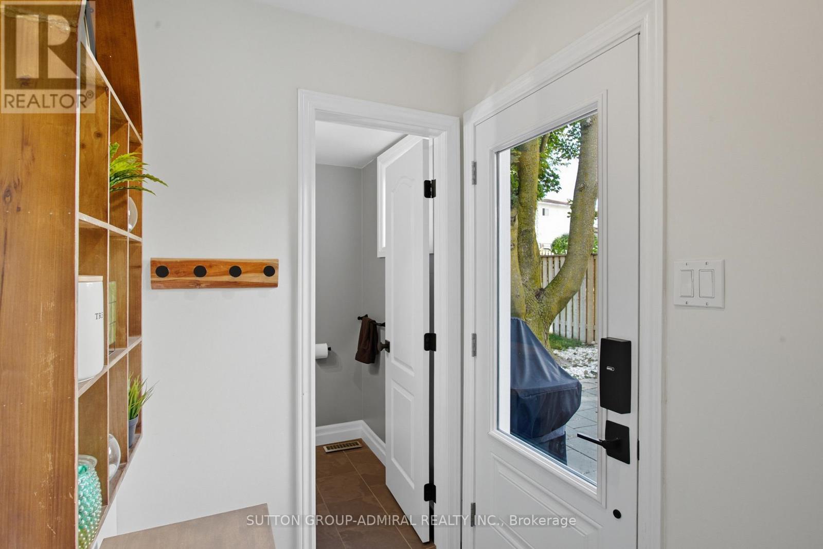 182 Talbot Crescent, Newmarket, Ontario  L3Y 1A3 - Photo 11 - N12431491