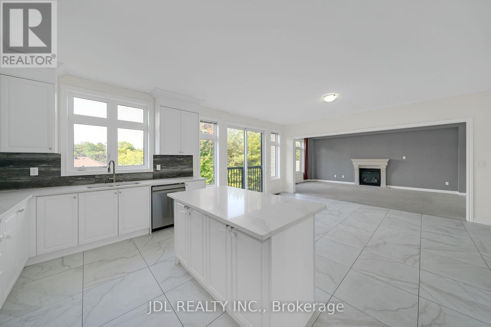 24 Forest Edge Crescent, East Gwillimbury, Ontario  L9N 1R8 - Photo 22 - N12431507