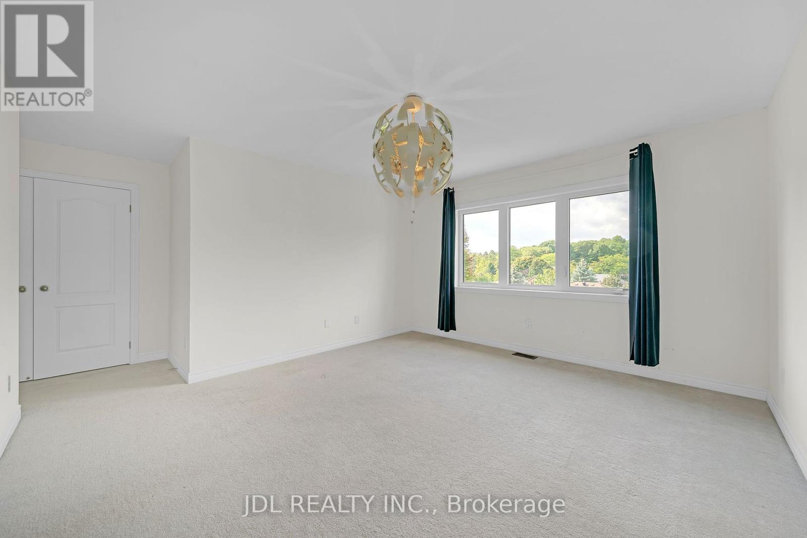24 Forest Edge Crescent, East Gwillimbury, Ontario  L9N 1R8 - Photo 39 - N12431507