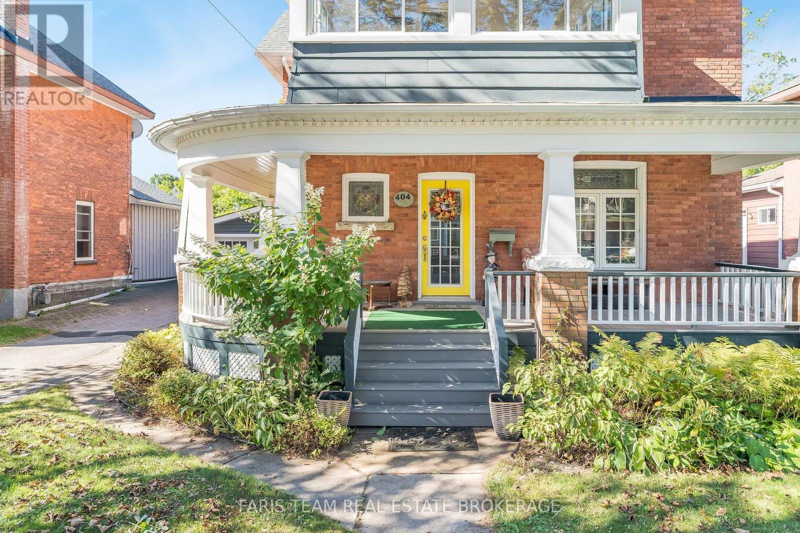 404 Manly Street, Midland, Ontario  L4R 3E3 - Photo 4 - S12431504