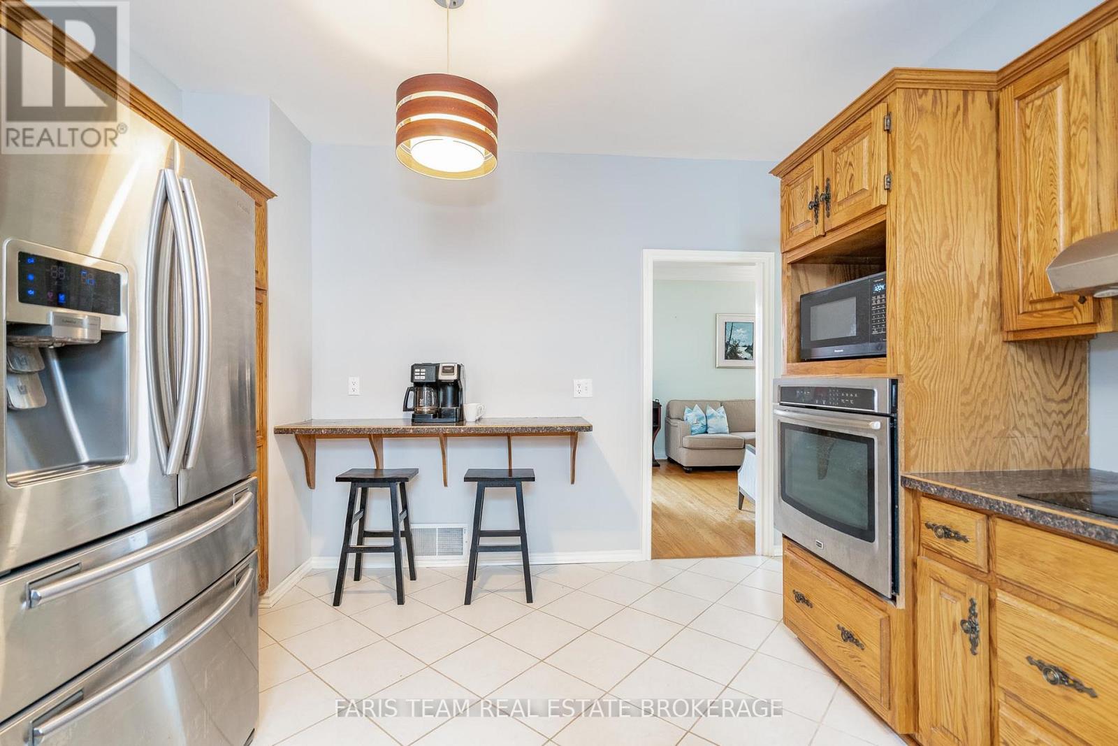 404 Manly Street, Midland, Ontario  L4R 3E3 - Photo 9 - S12431504