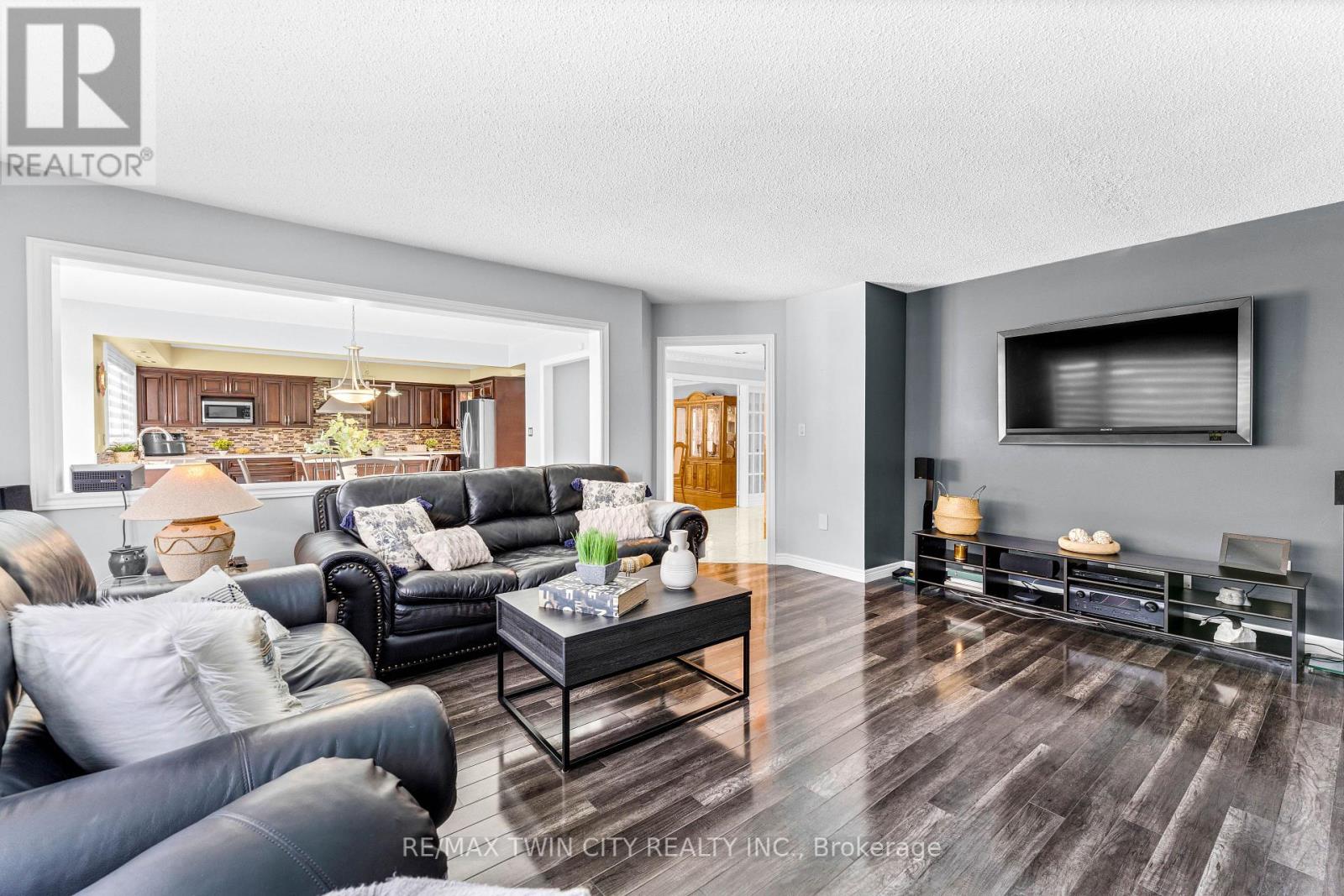 670 Peter Robertson Boulevard, Brampton, Ontario  L6R 1L8 - Photo 17 - W12431486