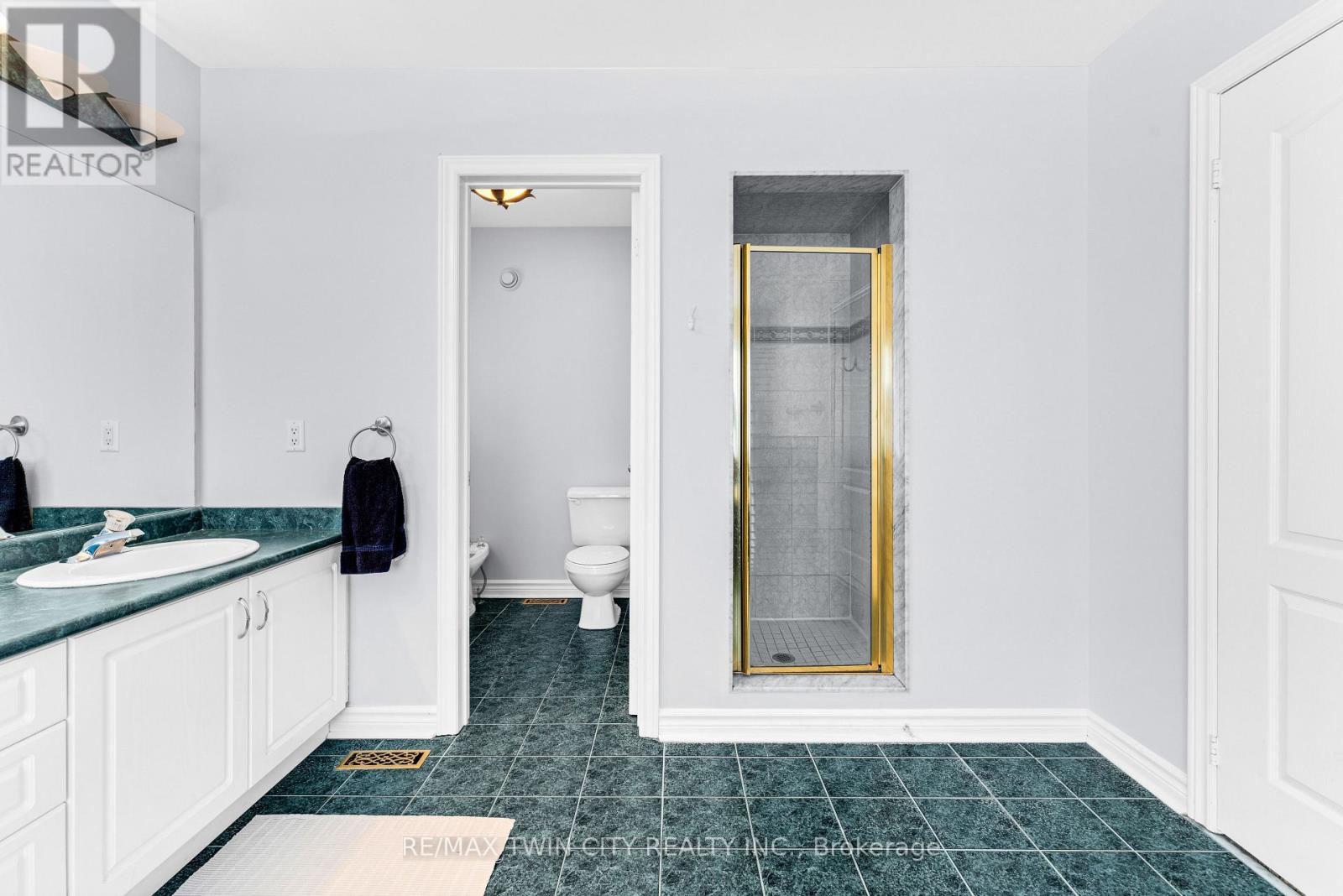 670 Peter Robertson Boulevard, Brampton, Ontario  L6R 1L8 - Photo 25 - W12431486