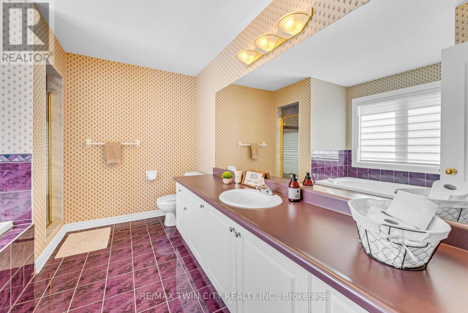 670 Peter Robertson Boulevard, Brampton, Ontario  L6R 1L8 - Photo 31 - W12431486