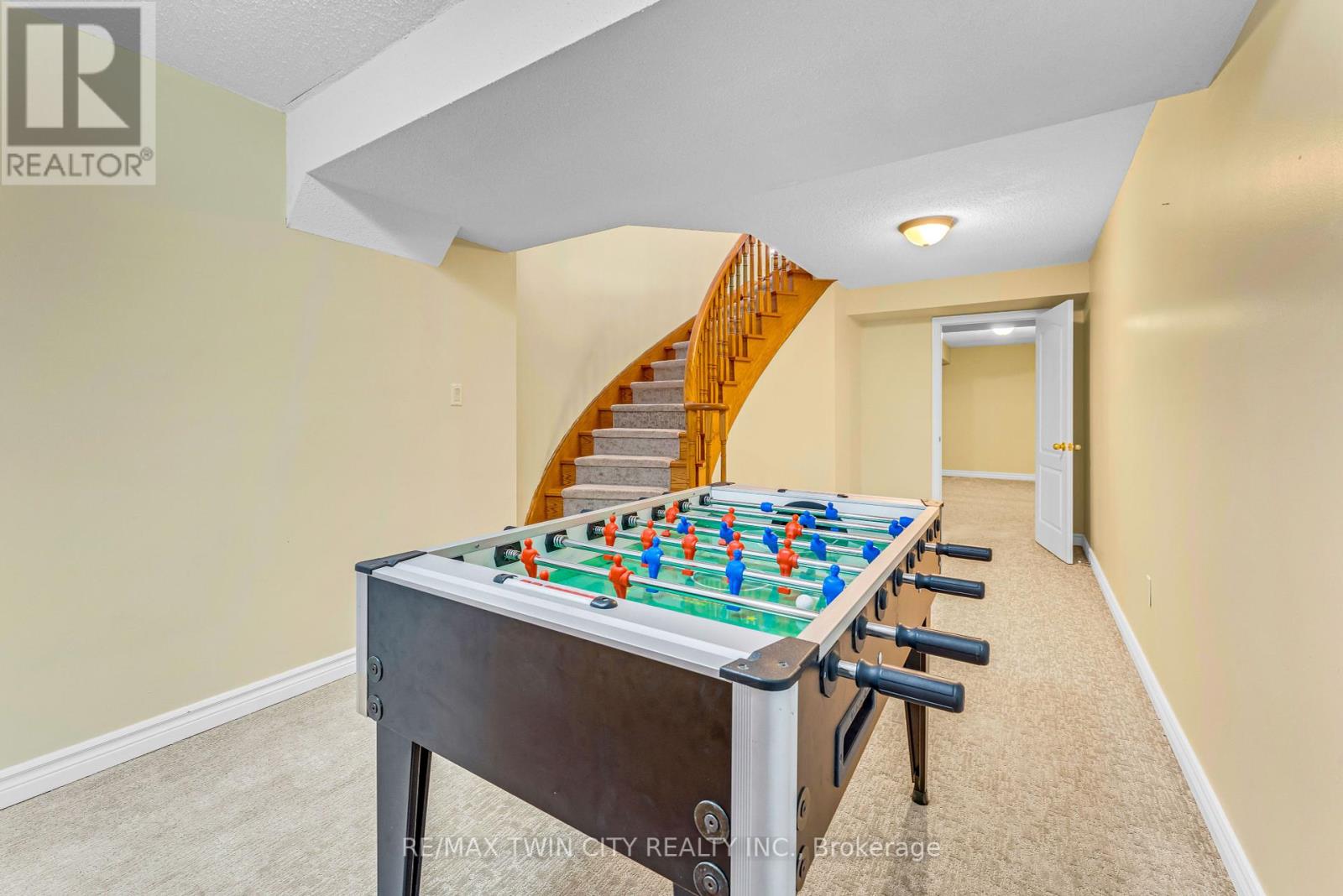 670 Peter Robertson Boulevard, Brampton, Ontario  L6R 1L8 - Photo 33 - W12431486