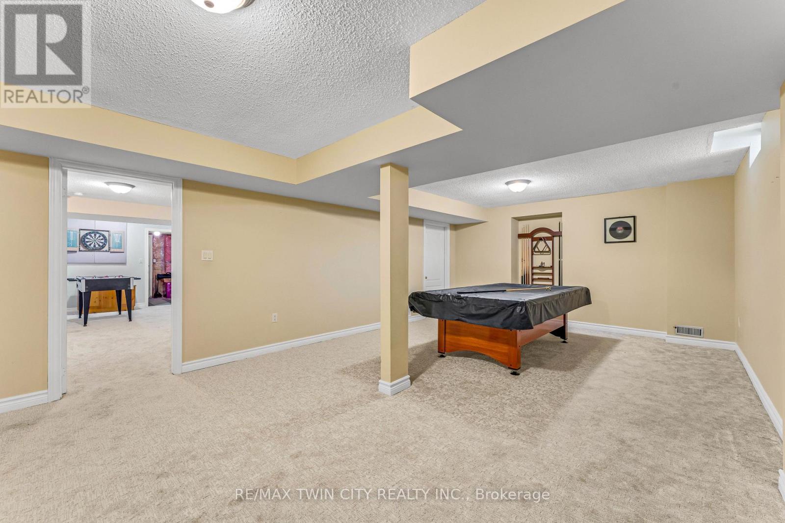 670 Peter Robertson Boulevard, Brampton, Ontario  L6R 1L8 - Photo 34 - W12431486