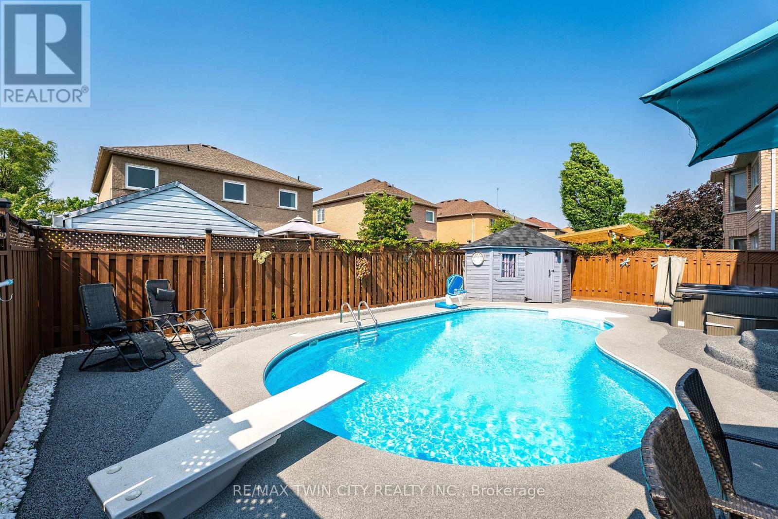 670 Peter Robertson Boulevard, Brampton, Ontario  L6R 1L8 - Photo 41 - W12431486