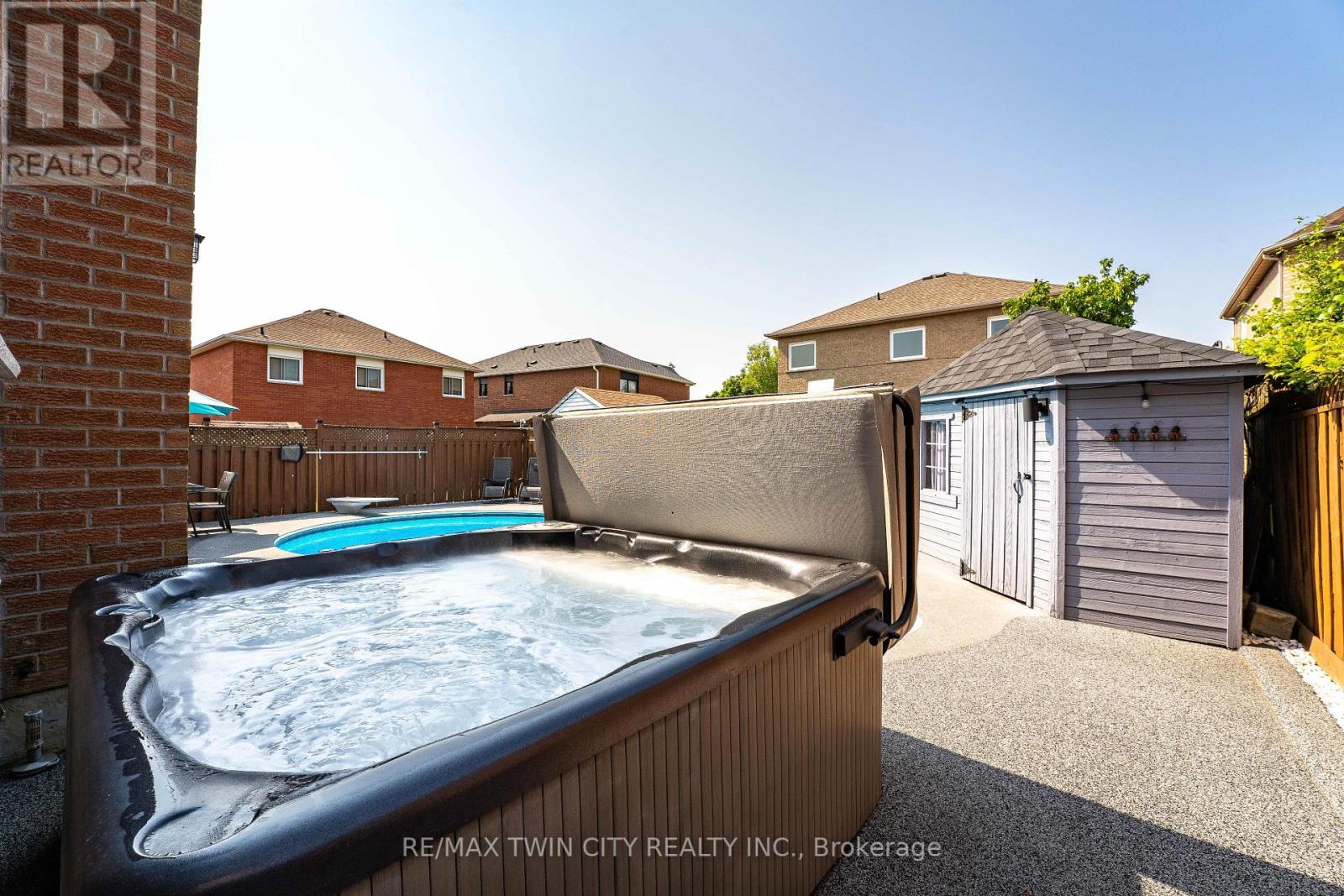 670 Peter Robertson Boulevard, Brampton, Ontario  L6R 1L8 - Photo 42 - W12431486
