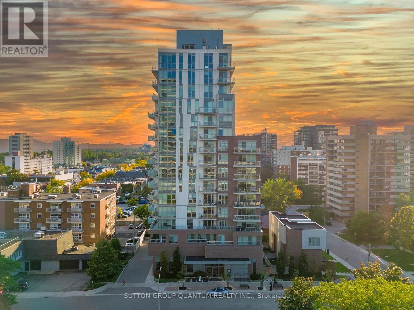 603 - 8 Ann Street, Mississauga, Ontario  L5G 3E6 - Photo 1 - W12431492