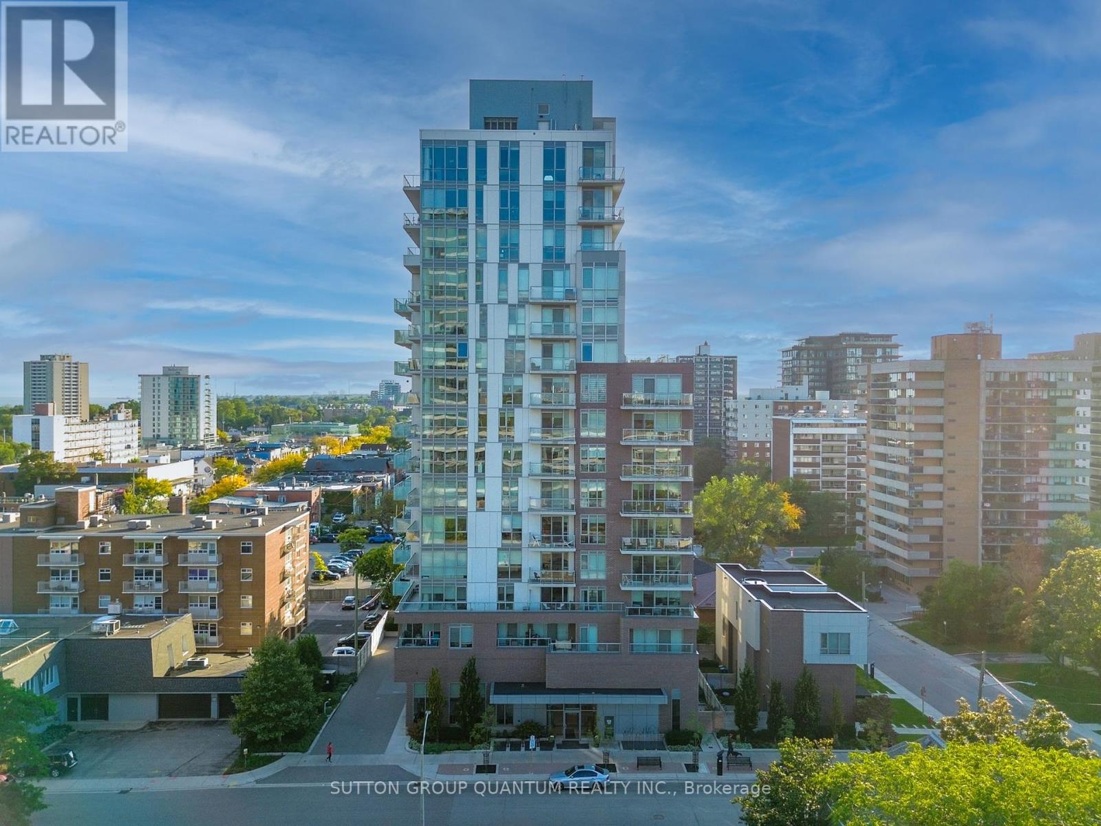 603 - 8 Ann Street, Mississauga, Ontario  L5G 3E6 - Photo 2 - W12431492