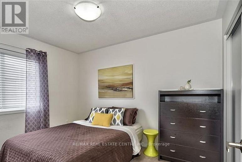 881 Challinor Terrace, Milton, Ontario  L9T 7V6 - Photo 10 - W12431493