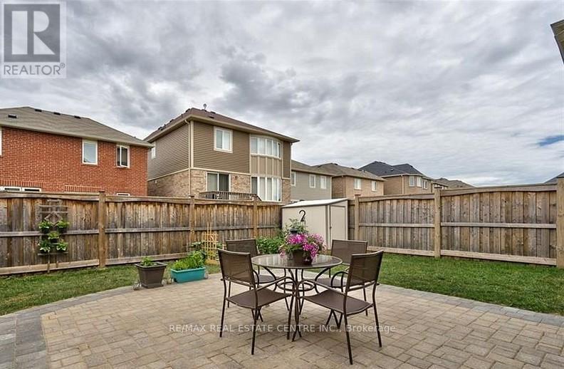 881 Challinor Terrace, Milton, Ontario  L9T 7V6 - Photo 14 - W12431493