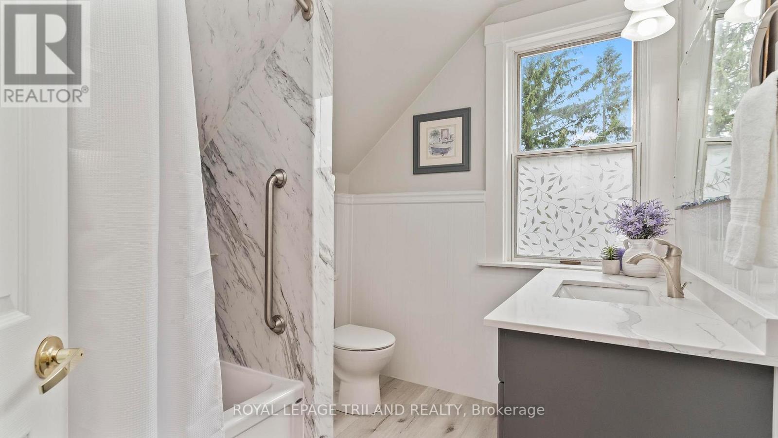19 Cedar Street, St. Thomas, Ontario  N5R 1M4 - Photo 25 - X12431532