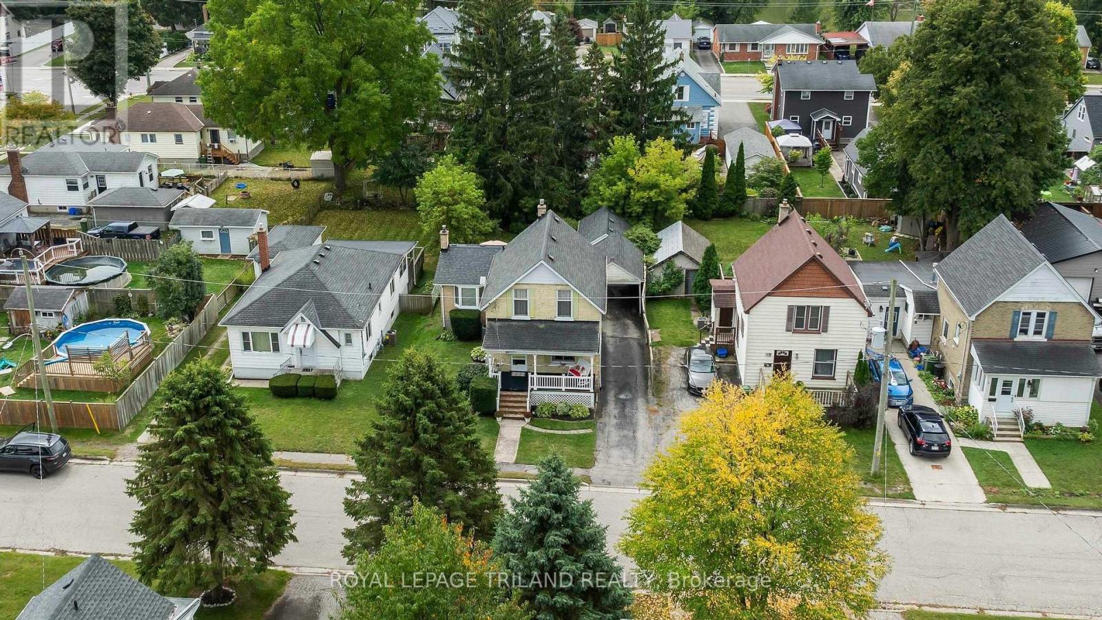 19 Cedar Street, St. Thomas, Ontario  N5R 1M4 - Photo 33 - X12431532