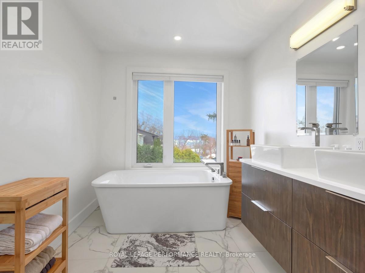 2183 Deschenes Street, Ottawa, Ontario  K2B 6N2 - Photo 22 - X12431547