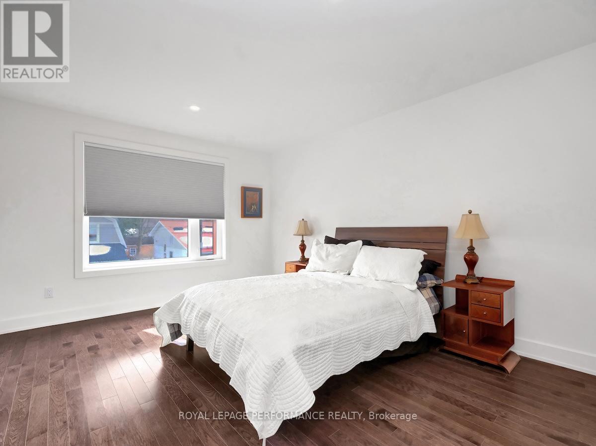 2183 Deschenes Street, Ottawa, Ontario  K2B 6N2 - Photo 24 - X12431547