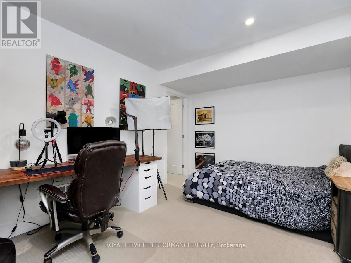 2183 Deschenes Street, Ottawa, Ontario  K2B 6N2 - Photo 30 - X12431547