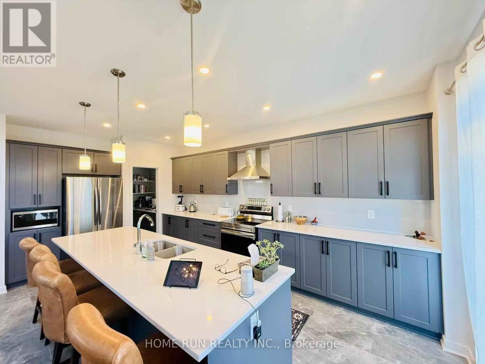 742 Brian Good Avenue, Ottawa, Ontario  K4M 0E3 - Photo 8 - X12431551