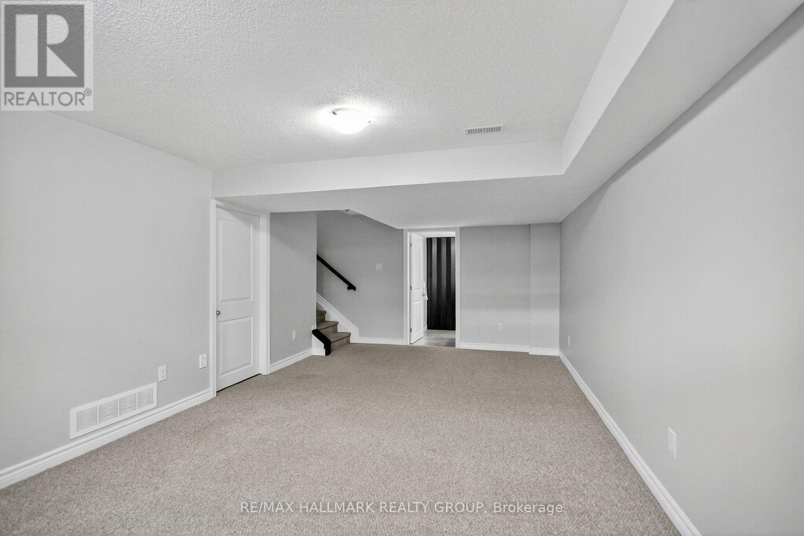 878 Kilbirnie Drive, Ottawa, Ontario  K2J 6G5 - Photo 25 - X12431553