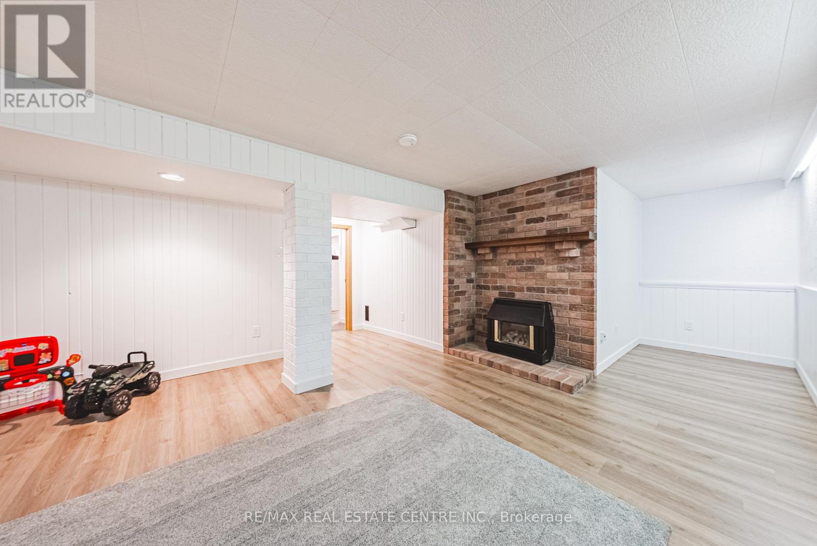 35 Cowan Boulevard, Cambridge, Ontario  N1T 1E6 - Photo 38 - X12431500