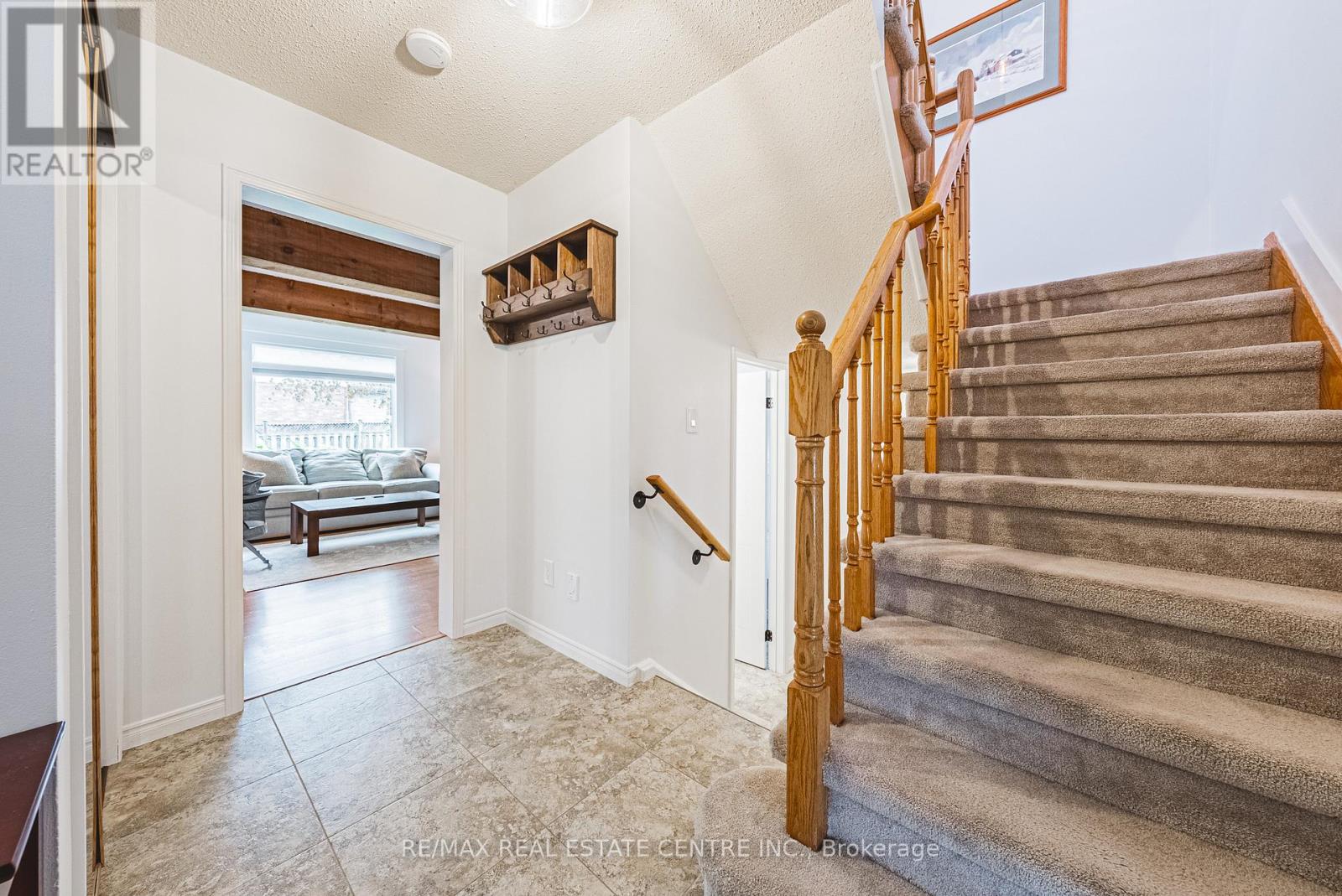 35 Cowan Boulevard, Cambridge, Ontario  N1T 1E6 - Photo 7 - X12431500