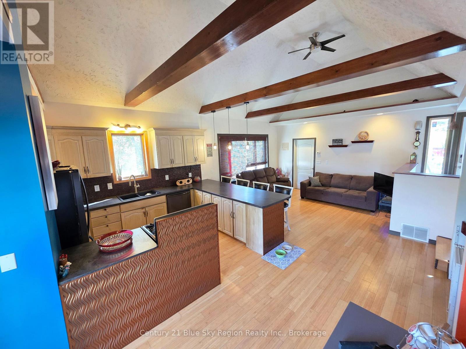 90 Feronia Road, North Bay, Ontario  P1B 8G4 - Photo 11 - X12431562
