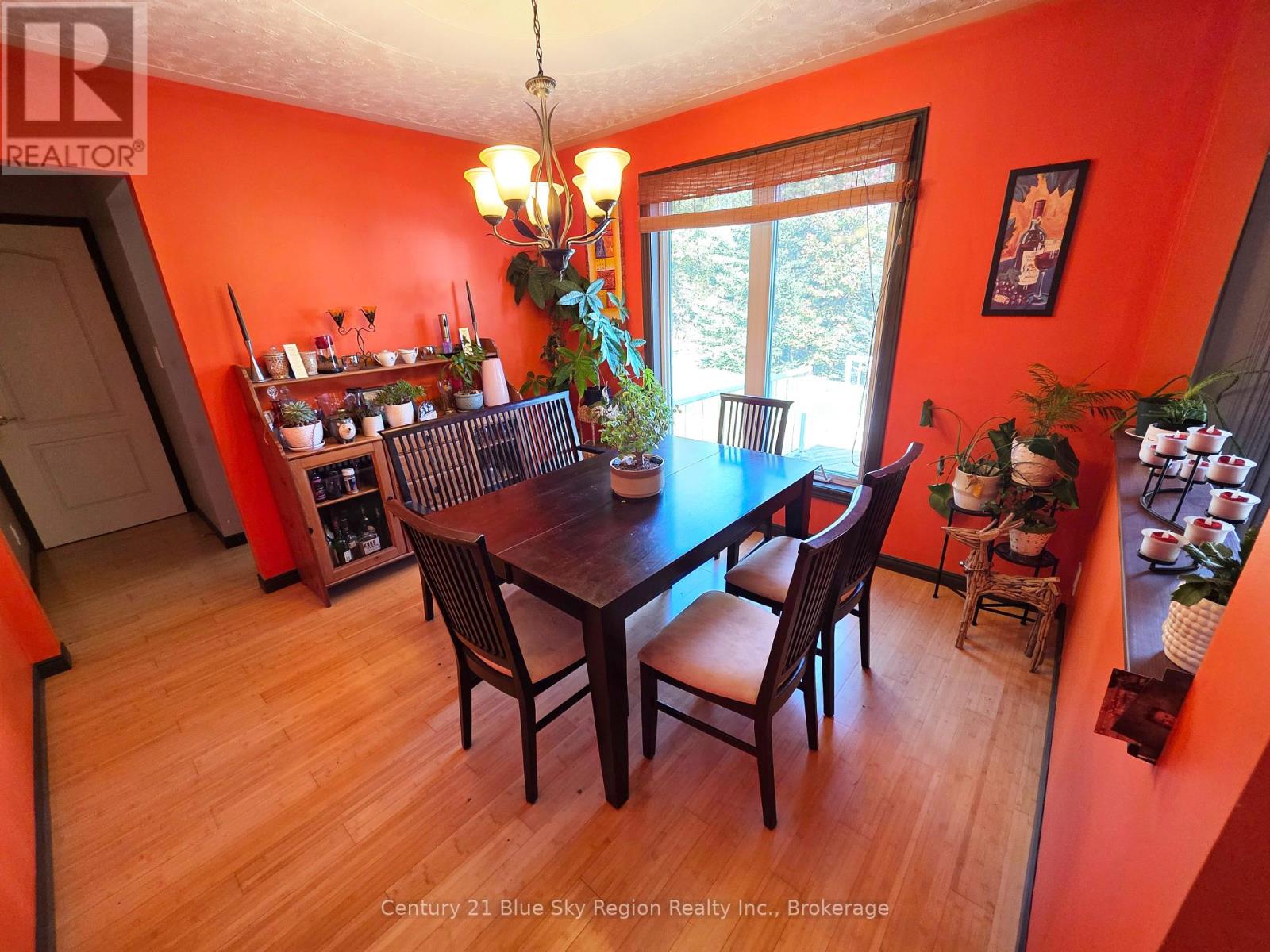 90 Feronia Road, North Bay, Ontario  P1B 8G4 - Photo 20 - X12431562
