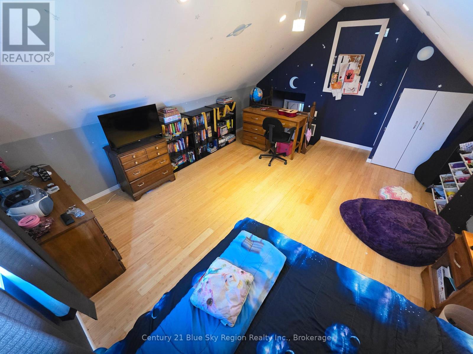 90 Feronia Road, North Bay, Ontario  P1B 8G4 - Photo 31 - X12431562