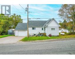 90 FERONIA ROAD, North Bay, Ontario