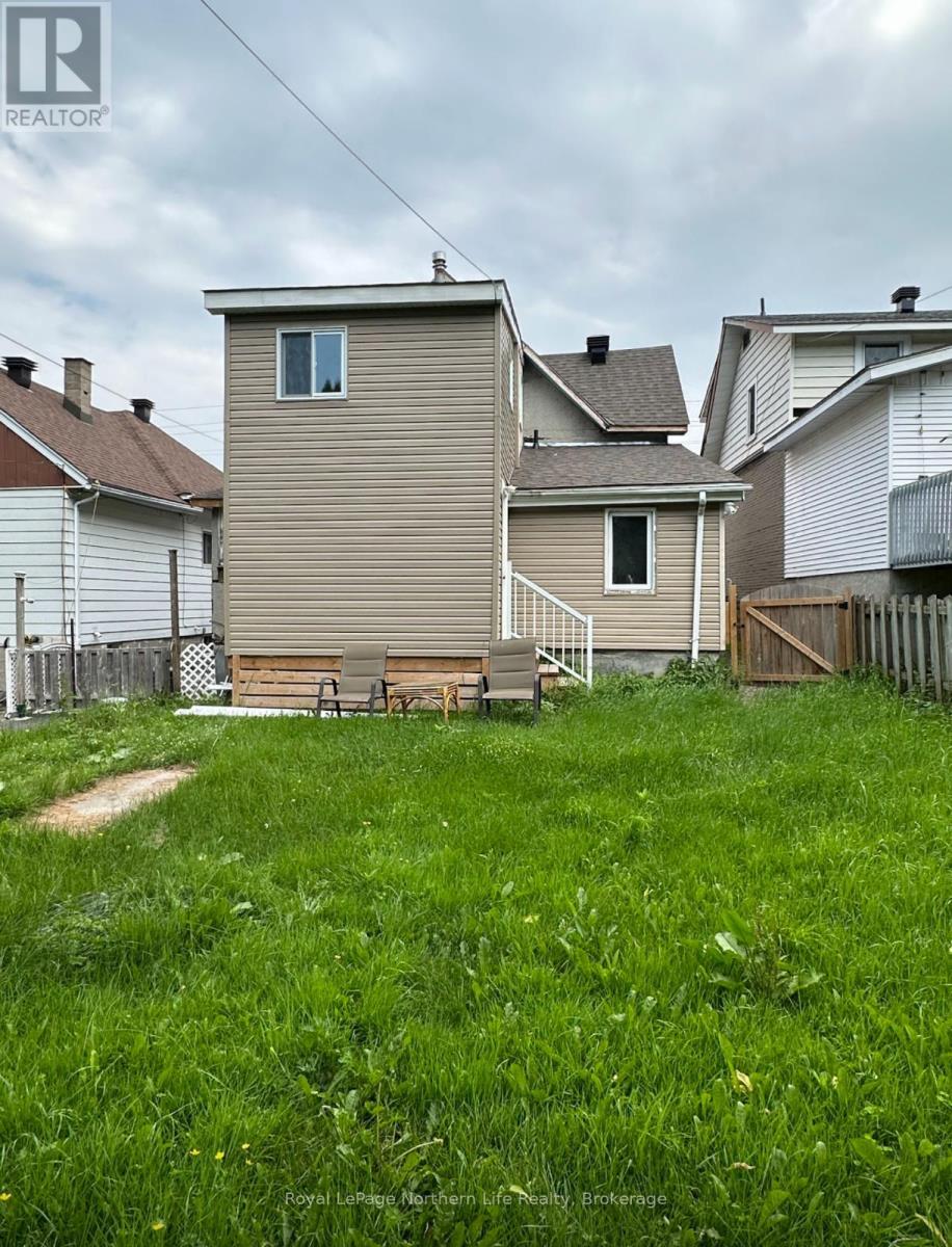 217 Princess Street E, North Bay (Central), Ontario  P1B 1R1 - Photo 18 - X12431566