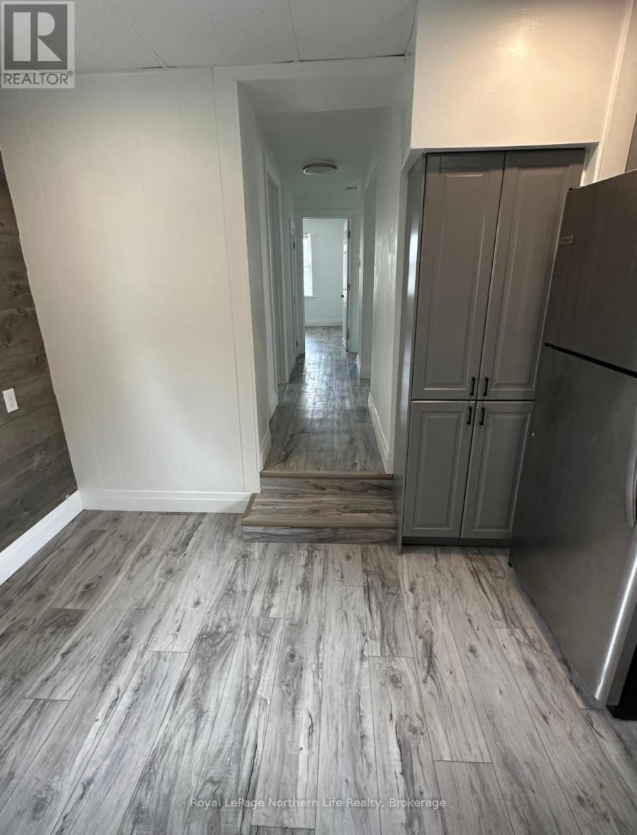 217 Princess Street E, North Bay (Central), Ontario  P1B 1R1 - Photo 6 - X12431566