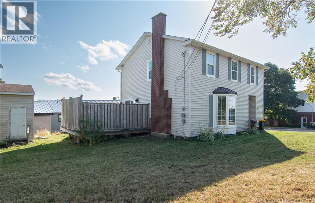 58 Glenwood Drive, Moncton, New Brunswick  E1A 2M9 - Photo 2 - NB127467