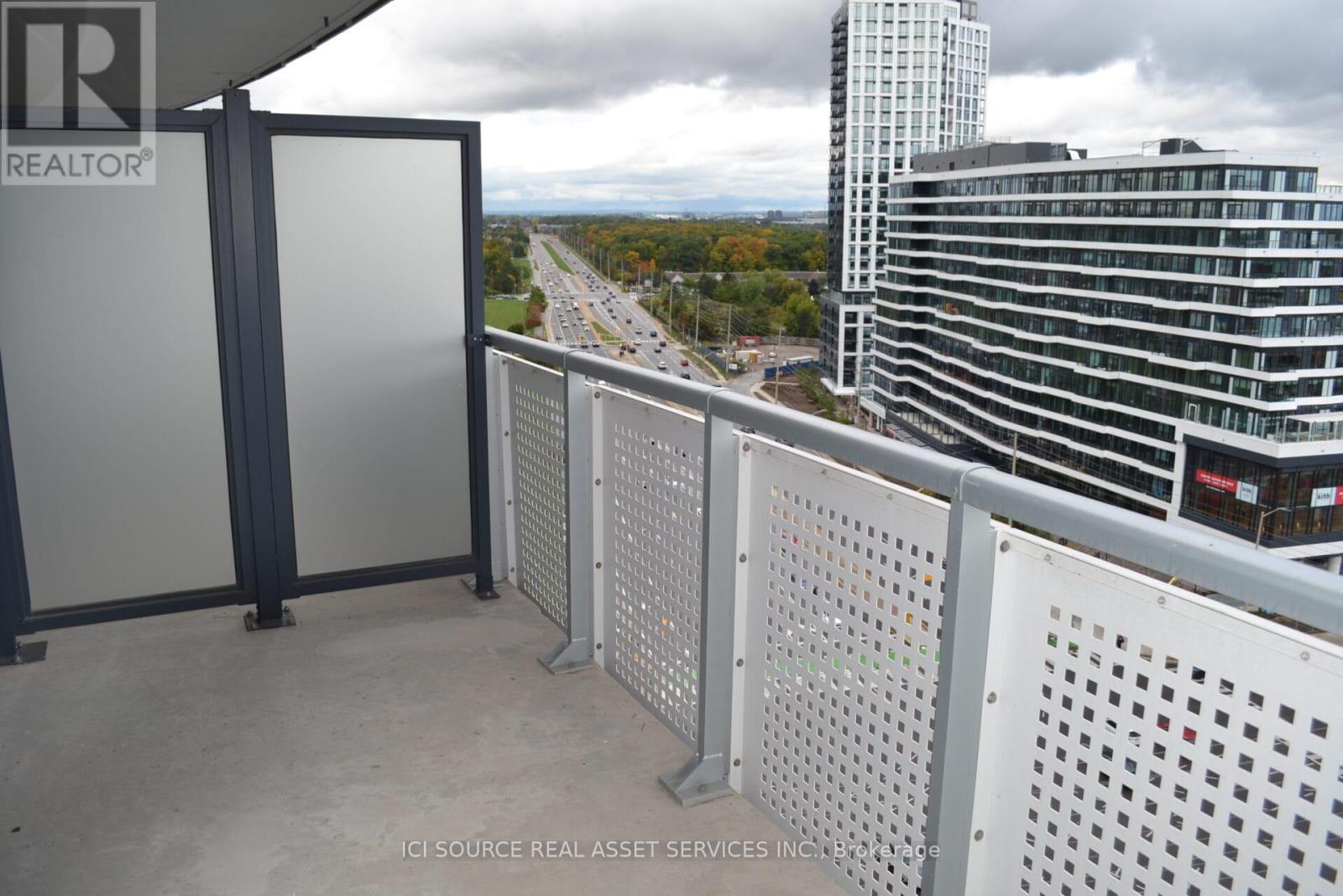 1007 - 2520 Eglinton Avenue W, Mississauga, Ontario  L5M 0Y4 - Photo 13 - W12421896